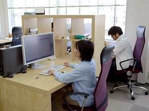 浜松本社オフィスはフリーアドレス制